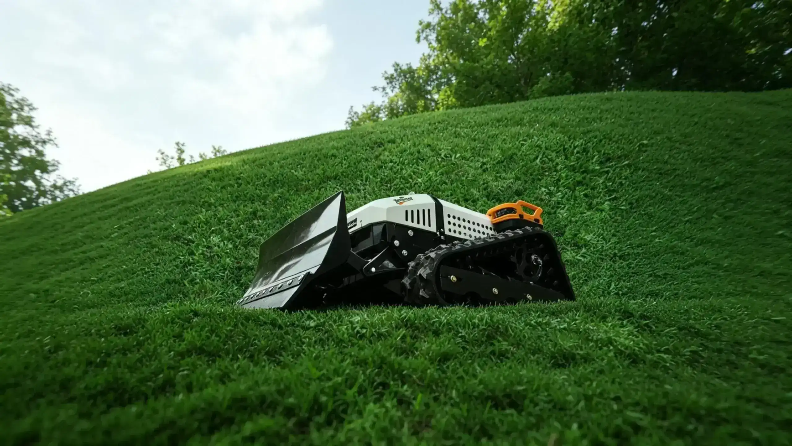 Trimmora EcoClean 550E – All-Electric Remote Control Mower