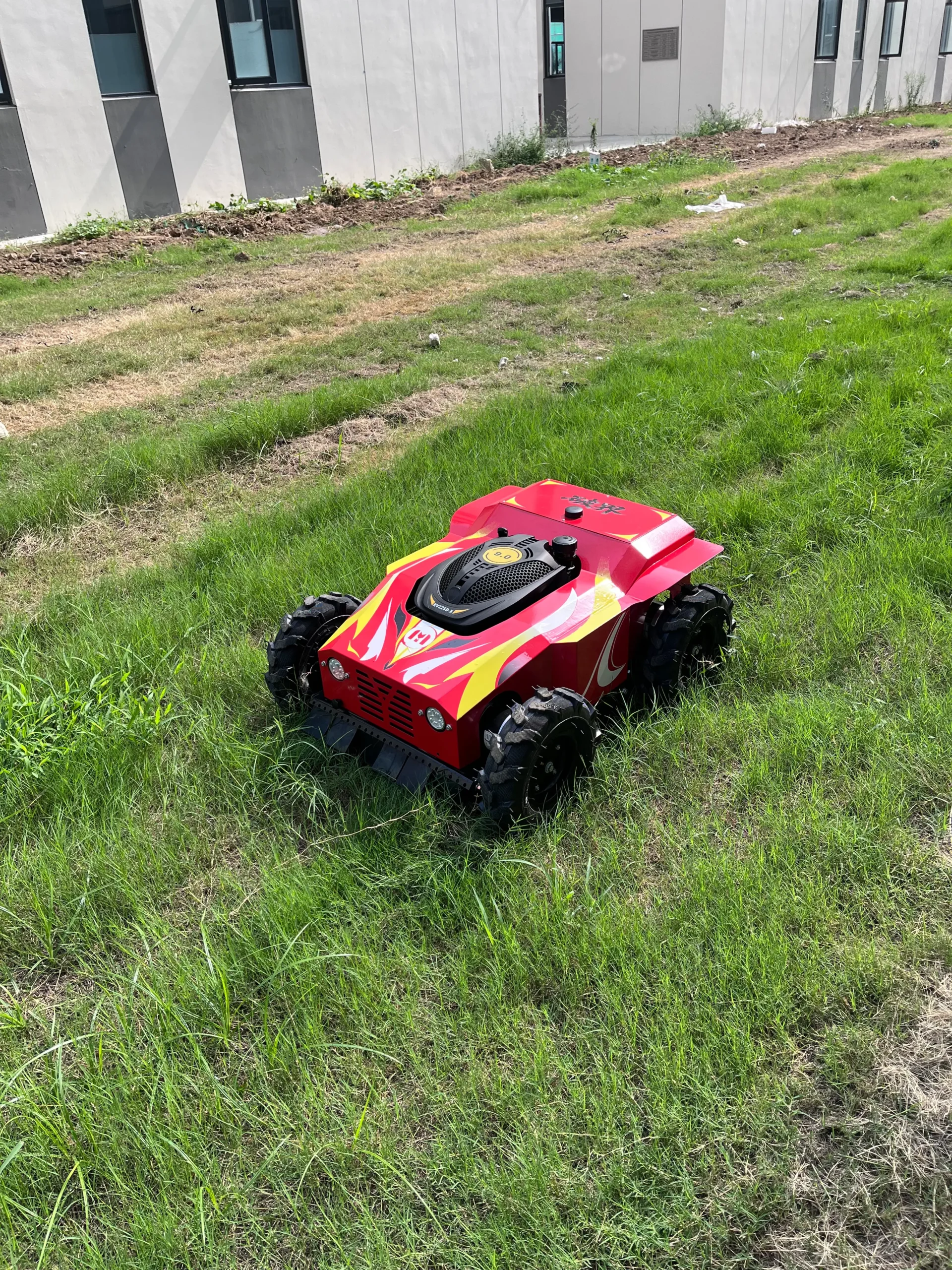Trimmora OmniRover 550